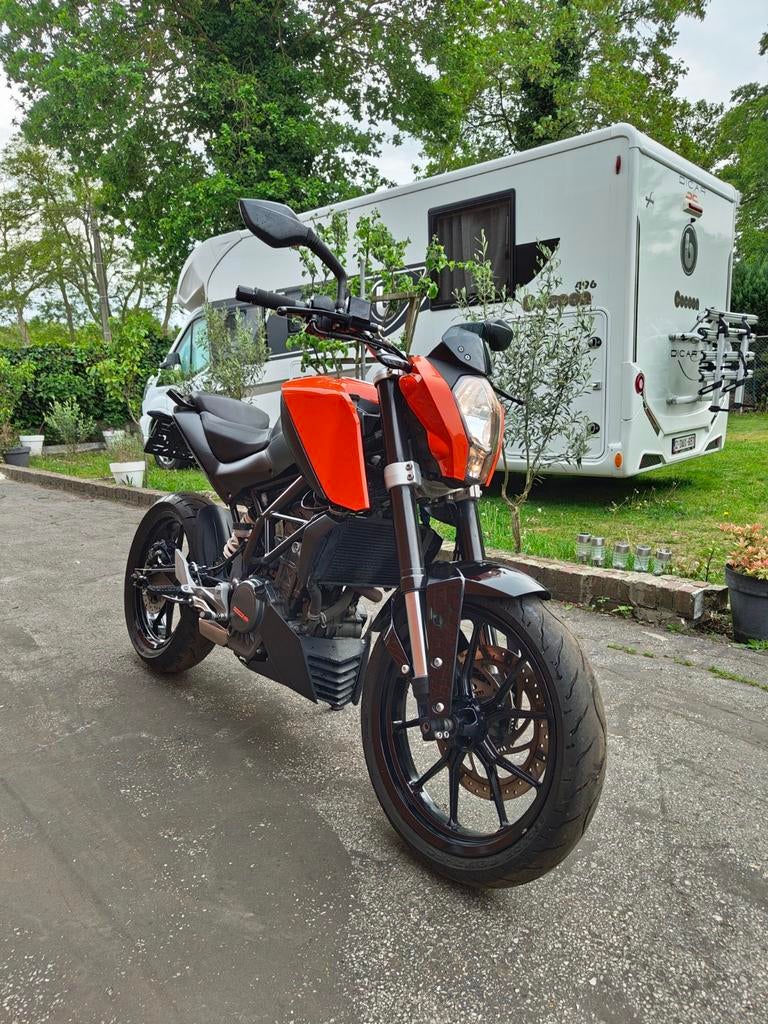KTM Duke 125 - 2015 - 18 000 km, Particulier