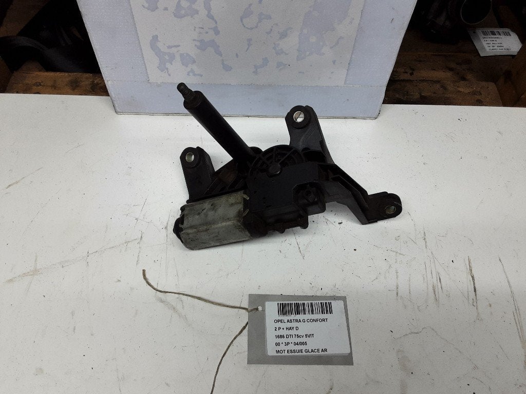 MOTEUR ESSUIE-GLACE ARRIÈRE Astra G (F08 / 48) (90559444), Utilisé, Opel