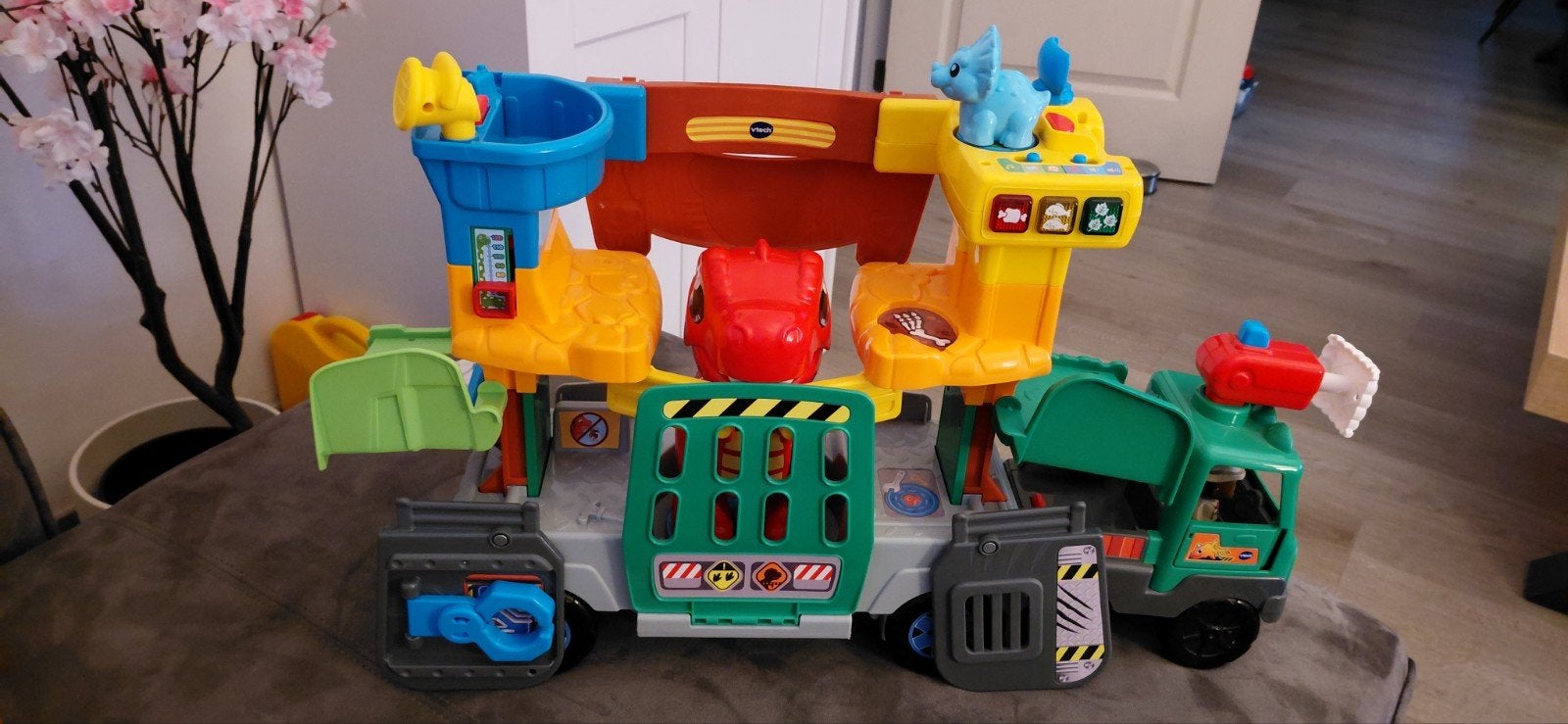Set de jeu Dino avec lumière et son, Enlèvement, Comme neuf, 2 à 4 ans