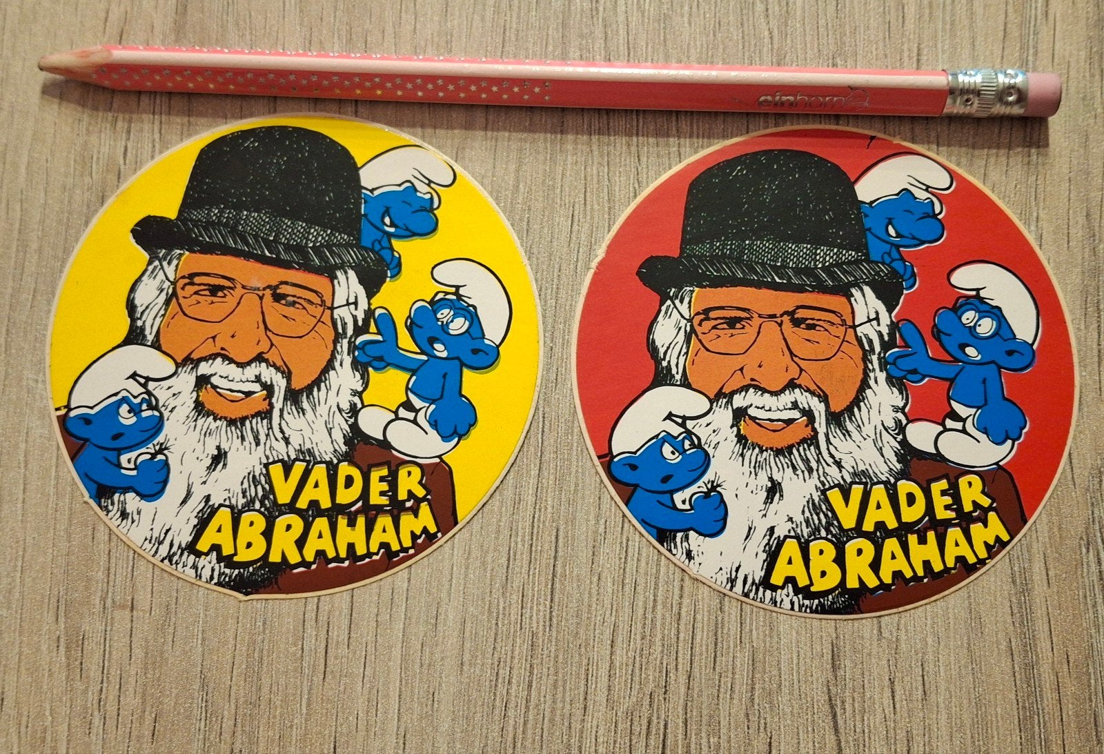 vintage 2 stickers vader Abraham en smurfen, Ophalen of Verzenden, Zo goed als nieuw, Strip of Tekenfilm