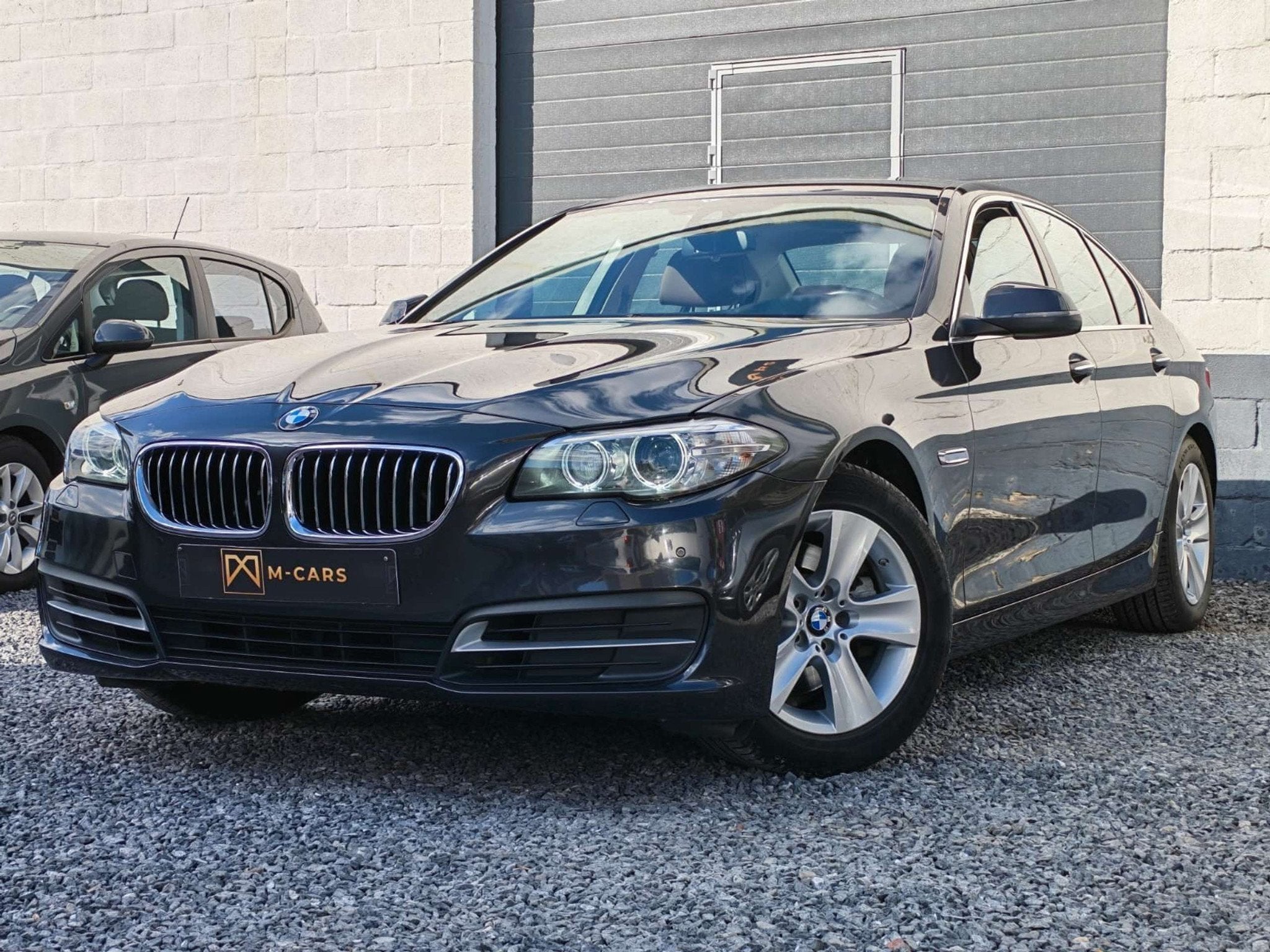 BMW 5 Serie 520 TOIT PANO * HUD * CAMERA * (automatique), Autos, Cuir, Argent ou Gris, Entreprise, 120 kW