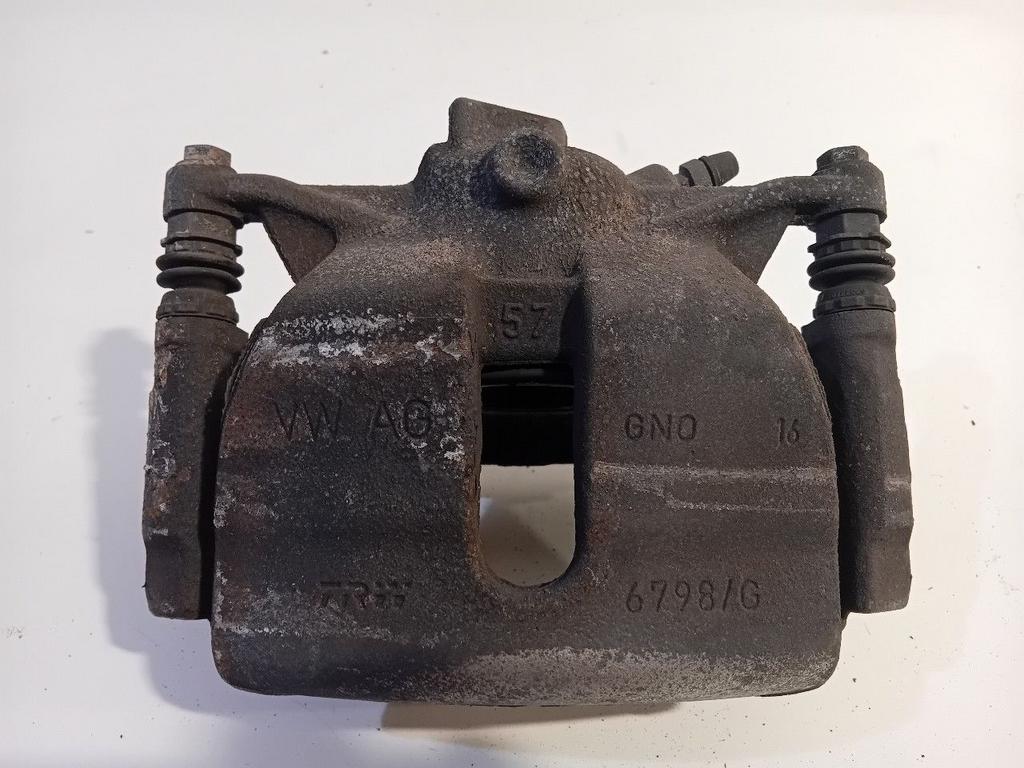 Remklauw links voor Seat Leon, Onderdelen@venauto.nl, Van der Ven Autorecycling B.V., Gebruikt, Ettenseweg 76, 4706 PB Roosendaal, The Netherlands