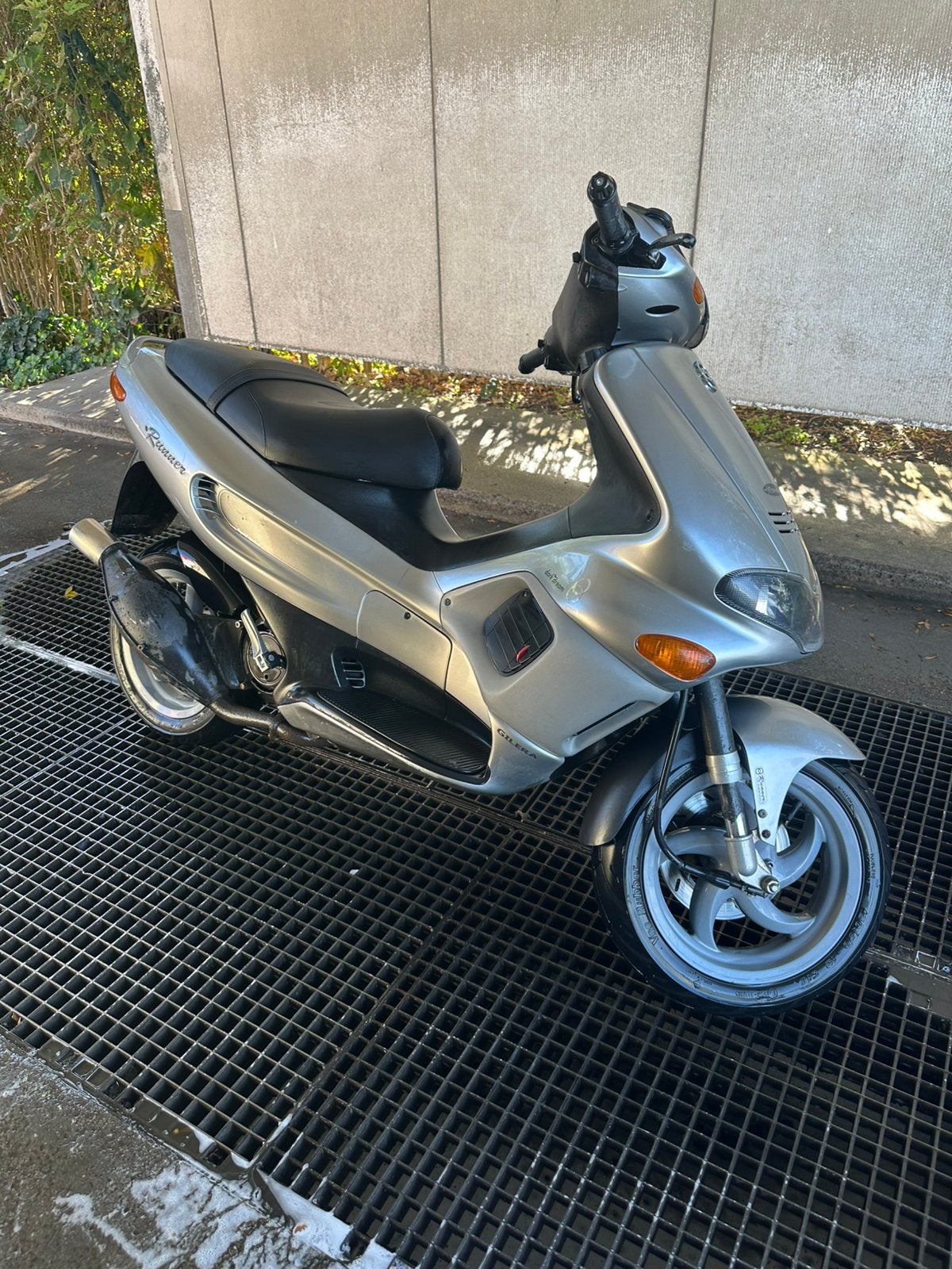 Gilera runner kappenset special edition, Fietsen en Brommers, Ophalen, Zo goed als nieuw