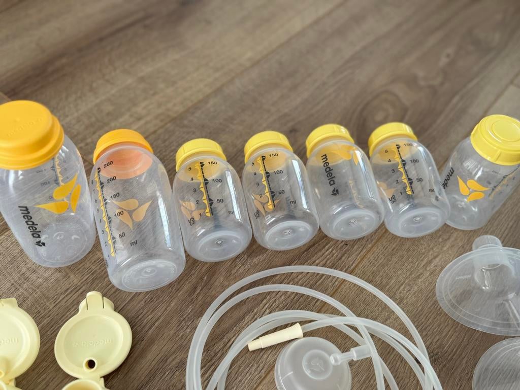Complete Medela kolfset extra flesjes maat 27 mm zeer netjes, Kinderen en Baby's, Ophalen, Zo goed als nieuw