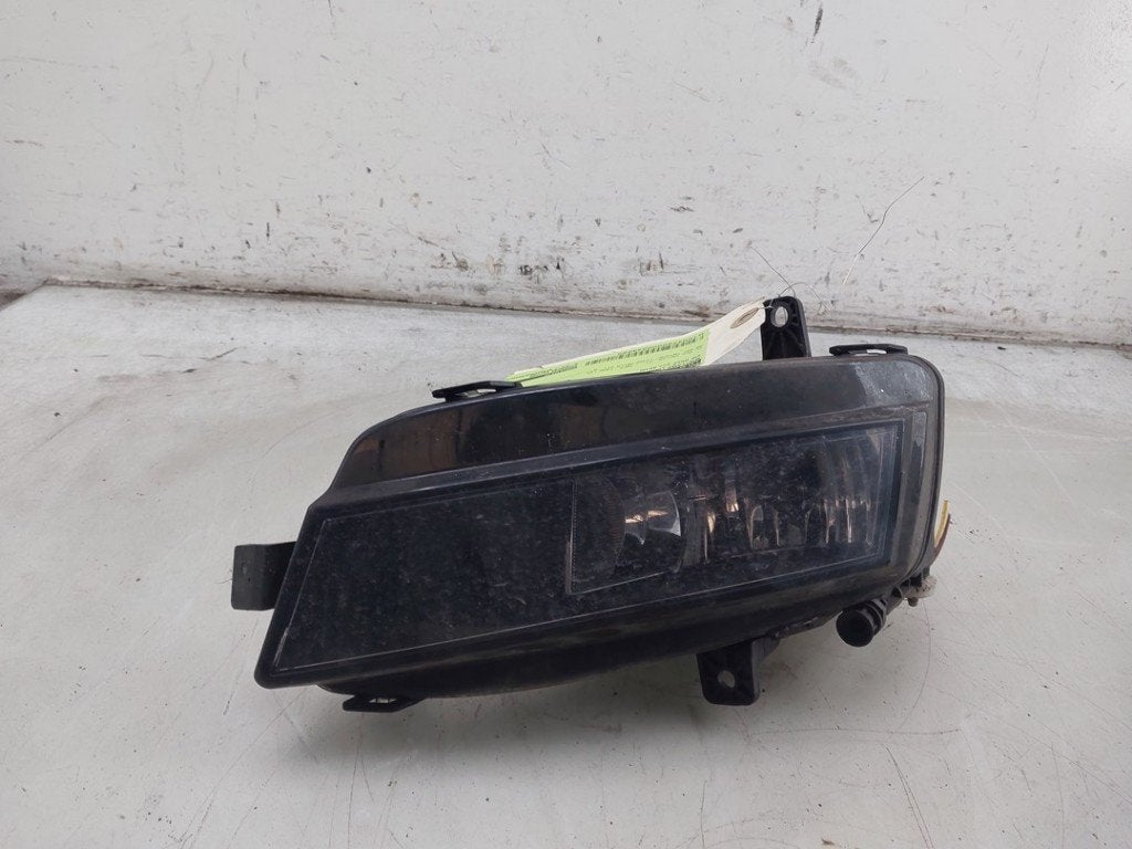MISTLAMP LINKS VOOR Volkswagen Golf VII (AUA), Gebruikt, Volkswagen, Rixbecker Straße 75
59552  Lippstadt, DE, Info@forvia.com