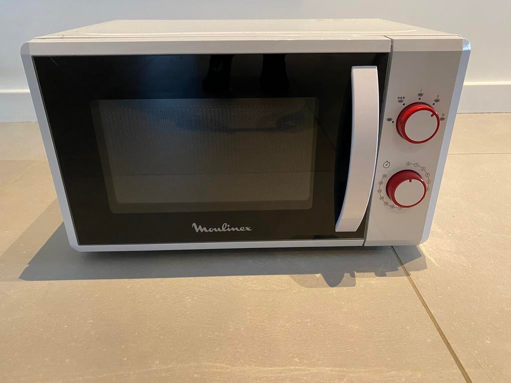 Moulinex microgolfoven, Elektronische apparatuur, Microgolfovens, Ophalen, Zo goed als nieuw, Microgolfoven