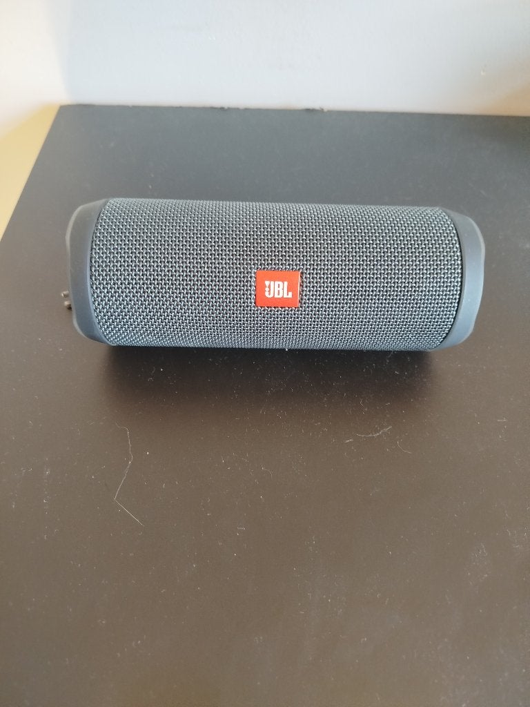 Jbl flip essential 2, Ophalen, Zo goed als nieuw, JBL