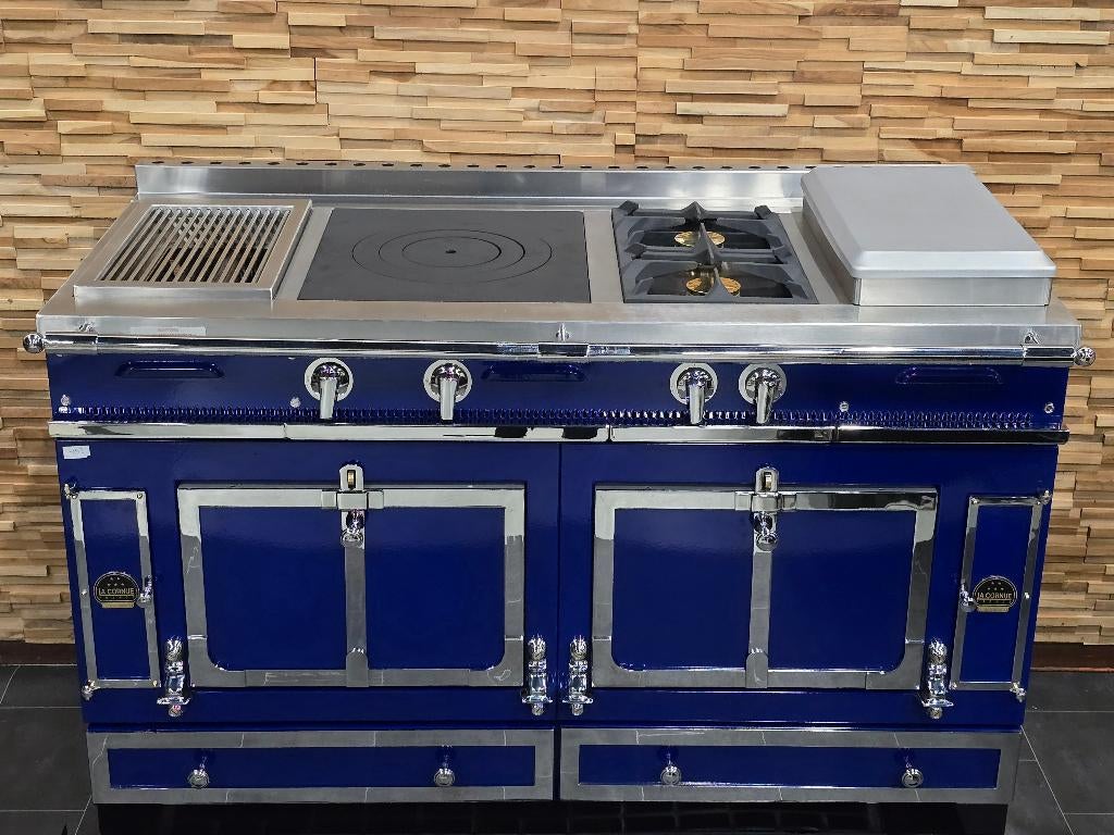 Luxe La Cornue Chateau Fornuis 140cm blauw + rvs & afzuigkap, Ophalen, 60 cm of meer, Zo goed als nieuw, Energieklasse A of zuiniger