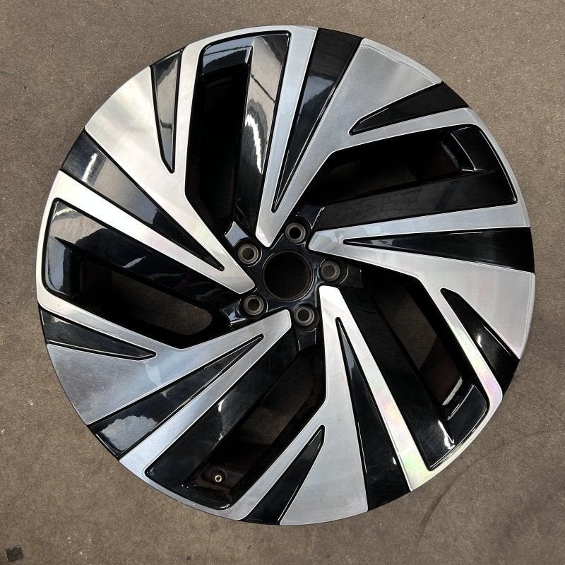 21 inch originele Narvik (voor) velg Volkswagen ID.4 11A6010, Autos : Pièces & Accessoires, -, 21 pouces, Pneu(s), Utilisé