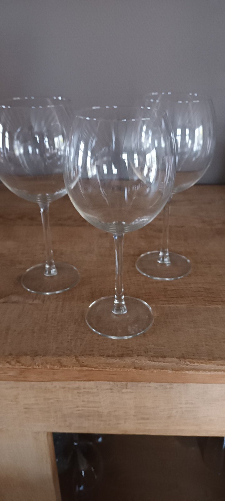 6 verres à vin de 23 cm de hauteur, Collections, Enlèvement