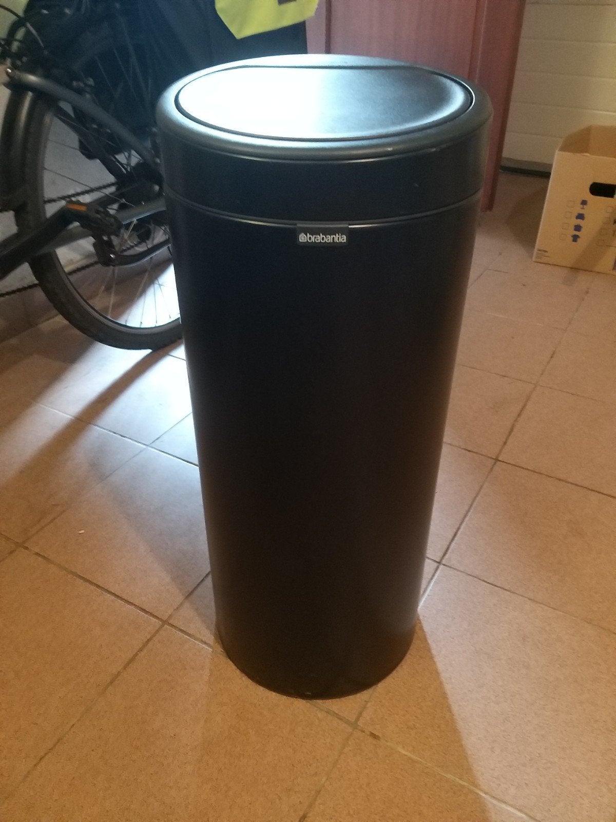 Brabantia touch bin vuilbak 30 liter, Ophalen, Zo goed als nieuw