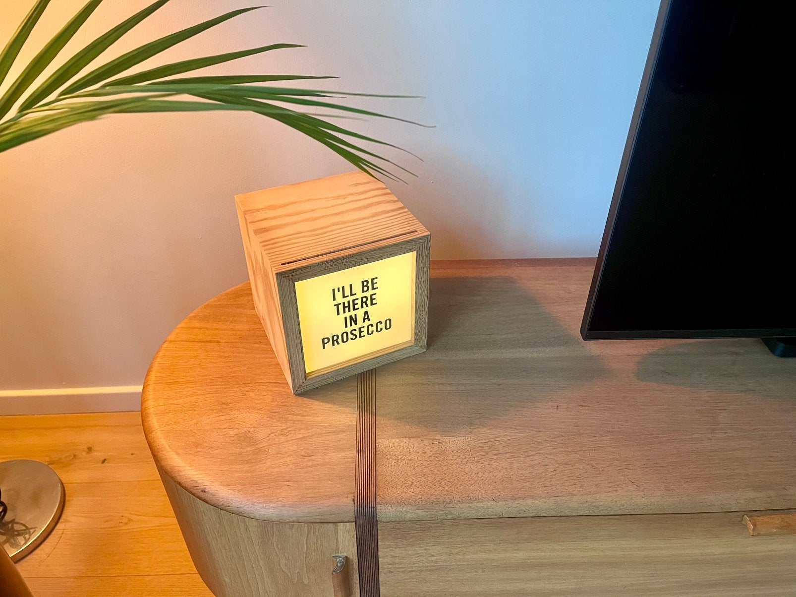 Nouvelle lampe de table, Maison & Meubles, Lampes | Lampes de table, Bois, Enlèvement ou Envoi, Source lumineuse incluse, Neuf