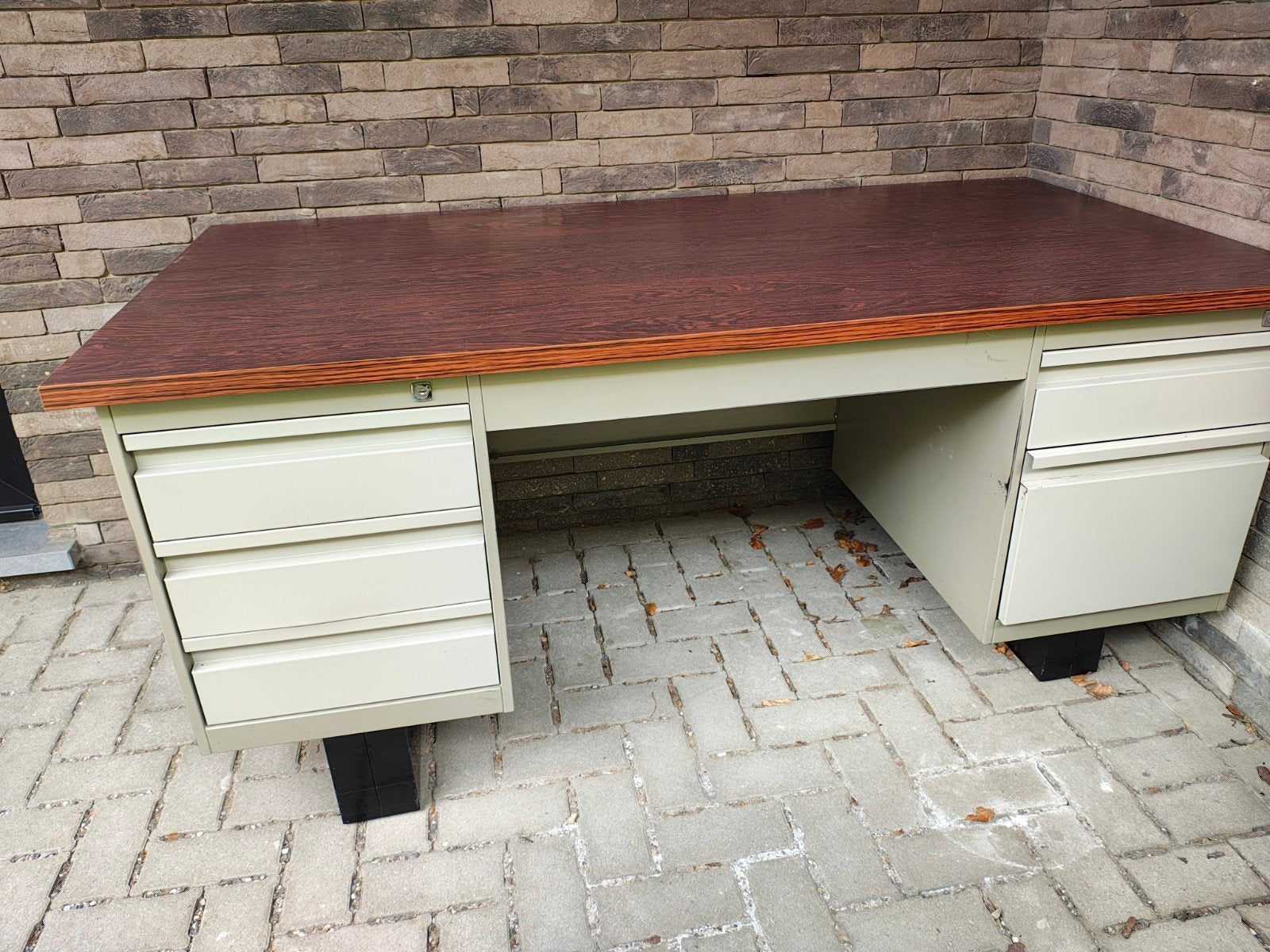 Groot Vintage Bureau Industrieel Stijl – Stevig & Ruim, Ophalen, Gebruikt, Industrieel, 195 cm