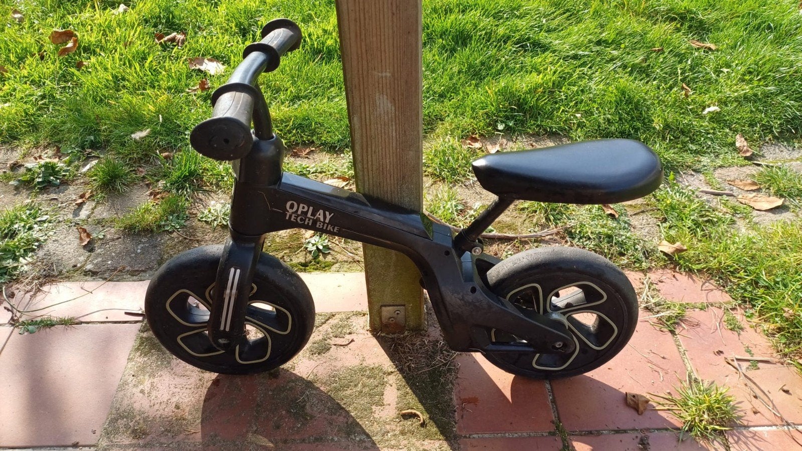 Loopfiets Q Play Tech Bike, Ophalen, Gebruikt, Loopfiets