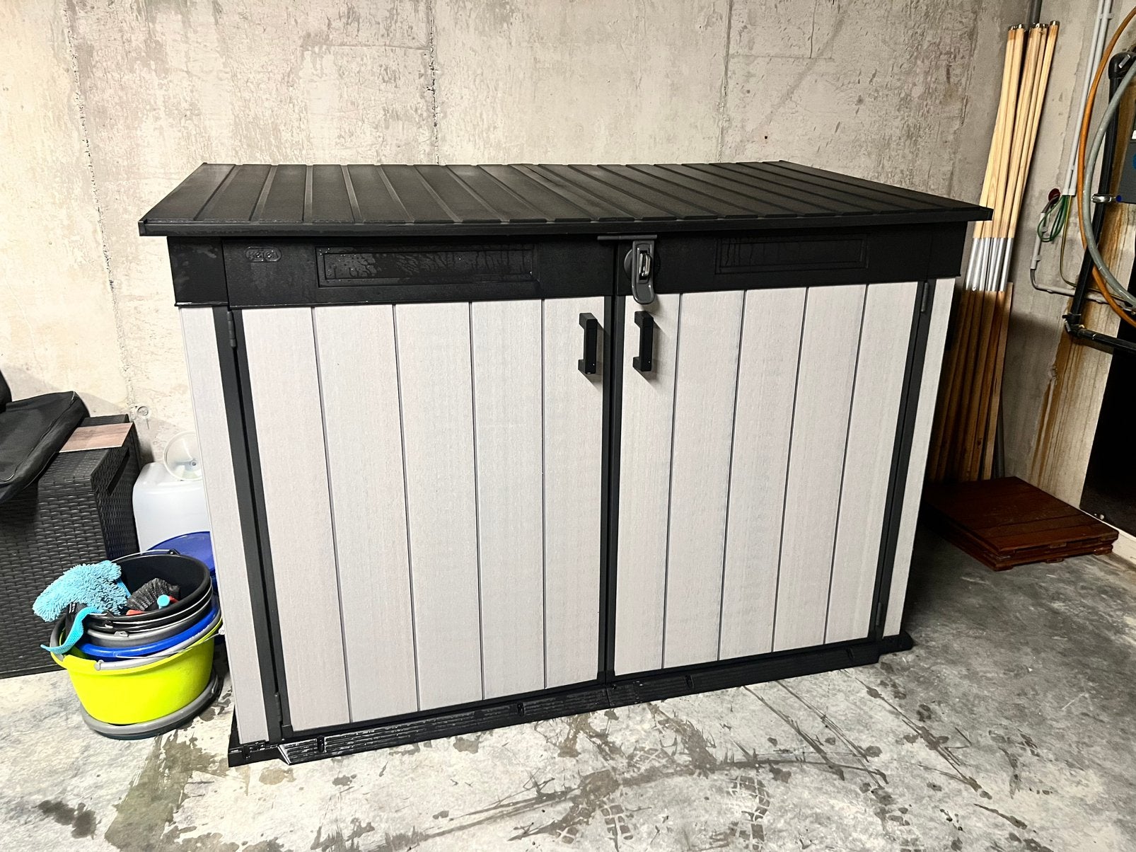 Keter grote opslagbox 6 maand oud, Tuin en Terras, Ophalen, Zo goed als nieuw
