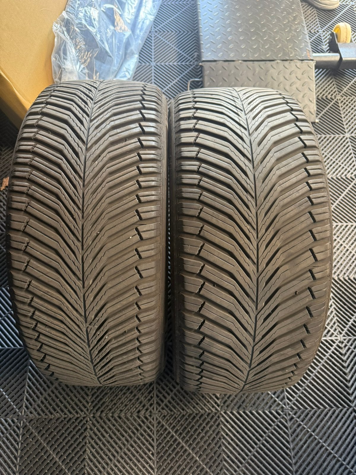 4 stuks 255/45/R19 104Y XL M+S, Auto-onderdelen, Gebruikt, 255 mm, All Season, Band(en)