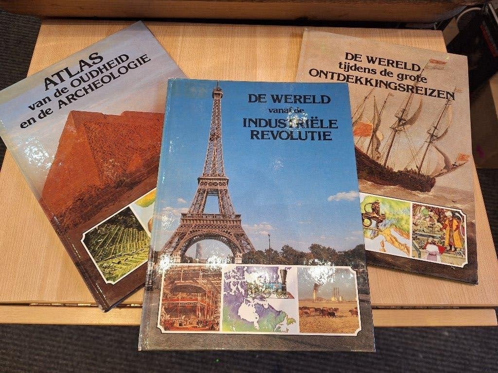 3 boeken: De wereld!, Enlèvement ou Envoi, Comme neuf