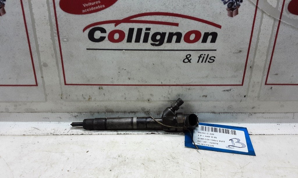 INJECTEUR Mercedes-Benz C Sportcoupé (C203) (A6130700687), Mercedes-Benz, Mevr. I. Hauben, Utilisé, Rue de l'Espoir 34 34
4030  GRIVEGNÉE, BE