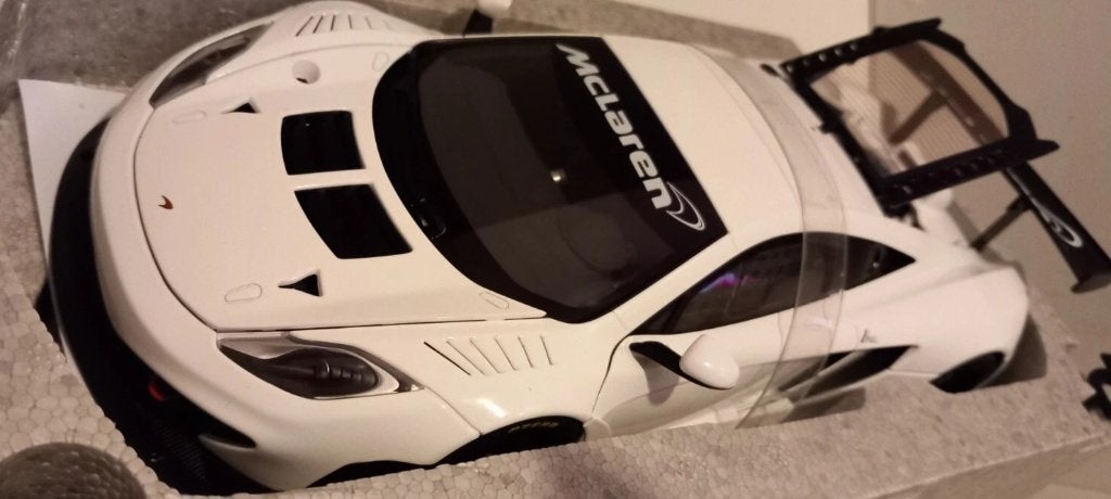 1/18 Maclaren MP4-12C GT3 2011 Autoart signature, Enlèvement ou Envoi, Neuf, Voiture, Autoart