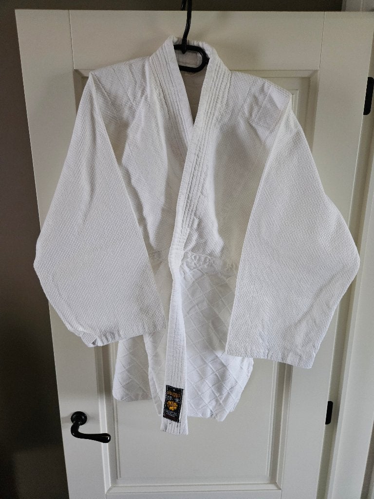 Judopakken, Sport en Fitness, Ophalen, Judo, Maat M, Zo goed als nieuw