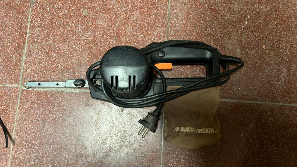Ponceuse à ceinture Black & Decker, Enlèvement ou Envoi, Utilisé