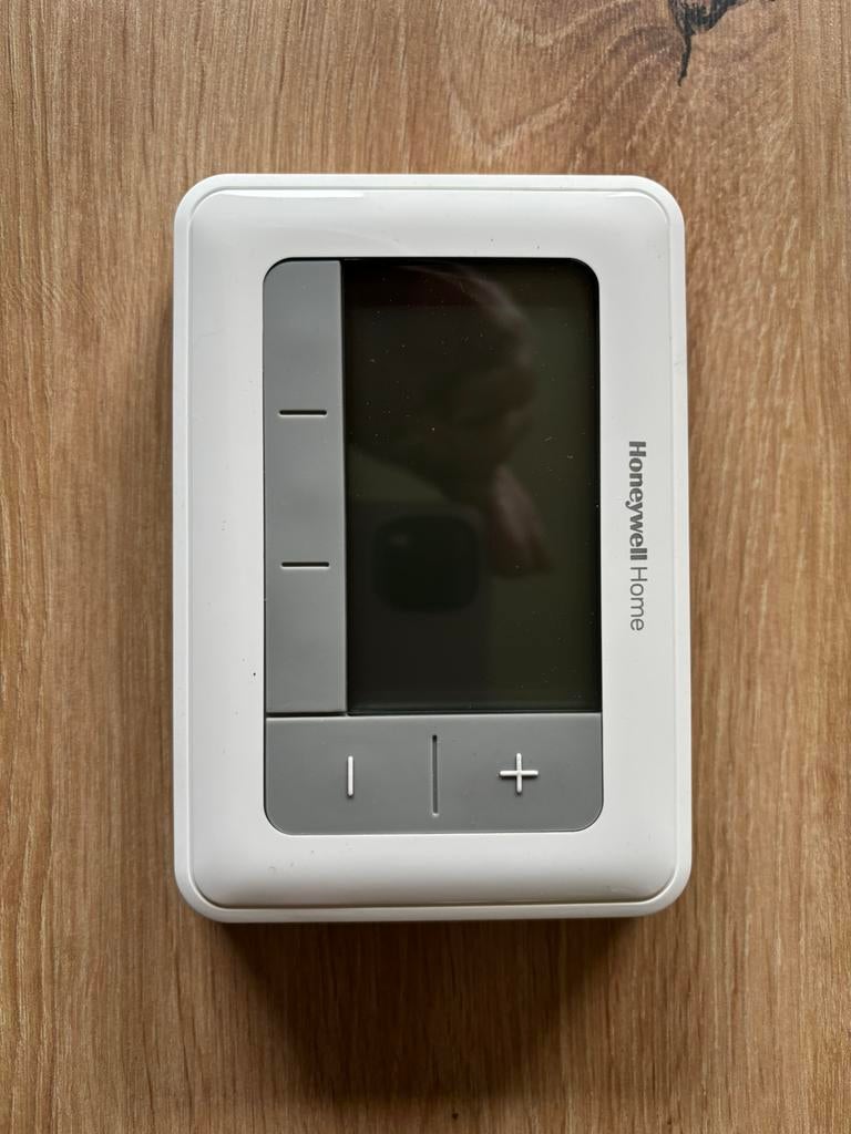 Honeywellhome thermostaat, Doe-het-zelf en Bouw, Ophalen, Zo goed als nieuw