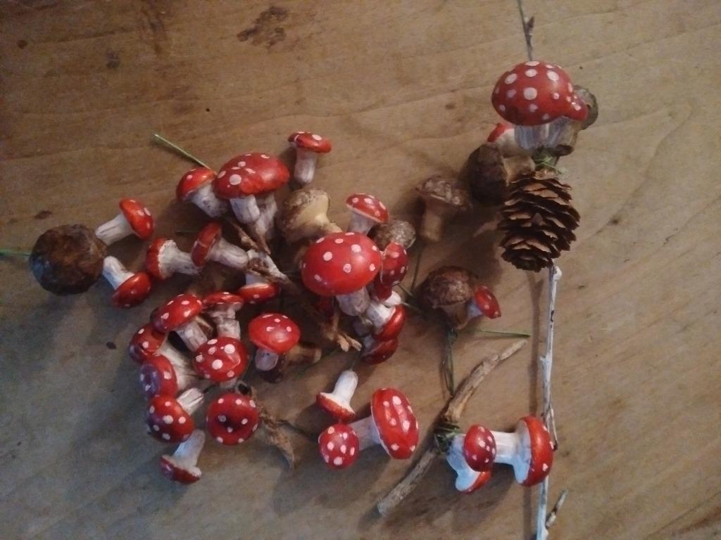 Décoration en forme de champignons Fait à la main ! ! !, Antiquités & Art, Envoi