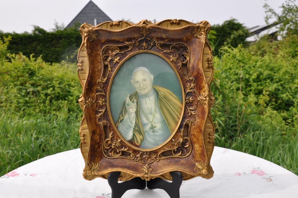 §  cadre en platre doré avec le pape jean XXIII sur verre, Antiquités & Art, Enlèvement ou Envoi