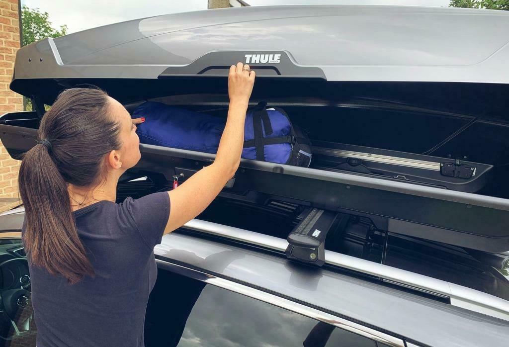 Te huur: Thule dakkoffer Motion XT XL met 500L inhoud, Auto diversen, Dakkoffers, Ophalen, Zo goed als nieuw
