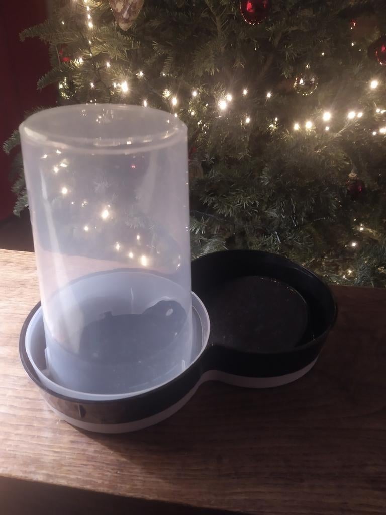 Gamelle pour croquettes pour chat en plastique, Enlèvement ou Envoi, Comme neuf