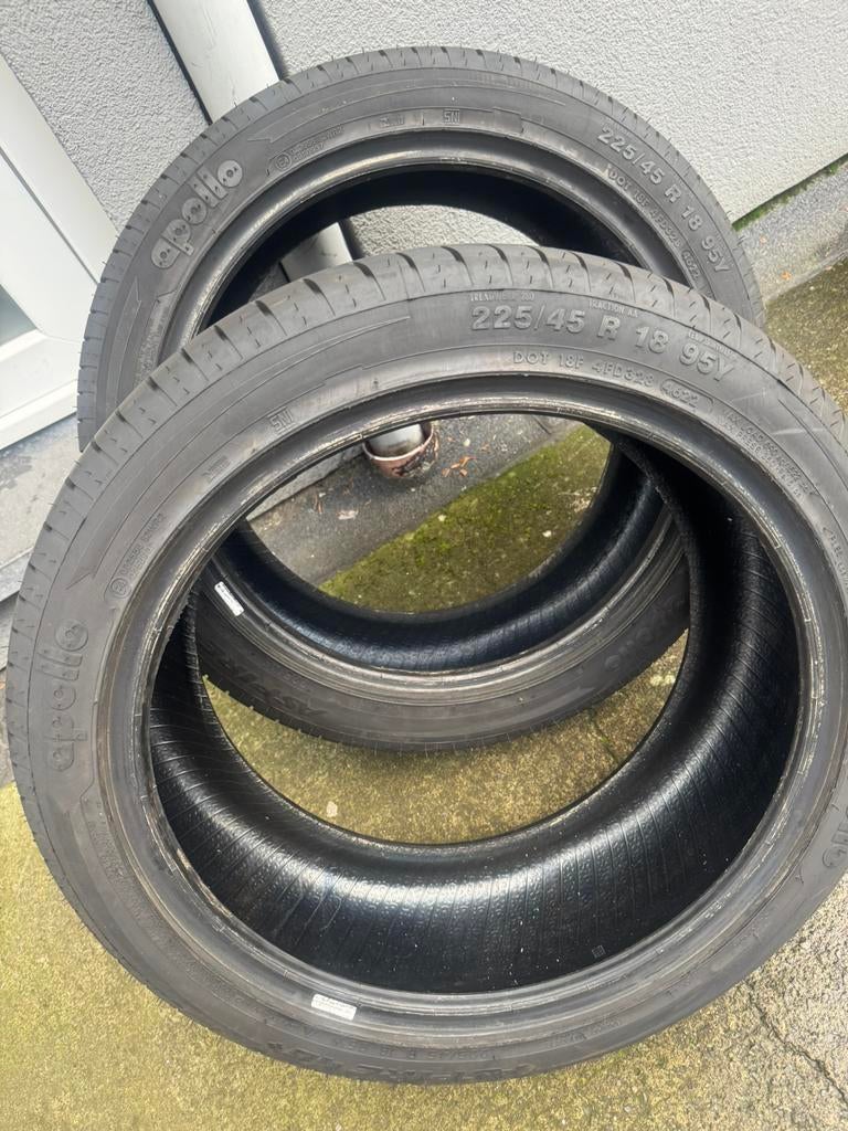 Vend 2 pneu nouveaux, Autos : Pièces & Accessoires, Pneus & Jantes, Enlèvement