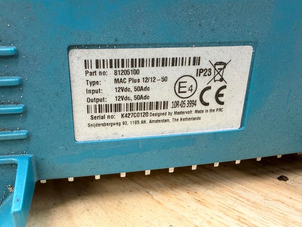 Mastervolt batterijoplader/omvormer voor camionetten, Bedrijf, Te koop