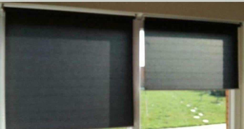 2 stores occultants de chez " Decosol ", Enlèvement ou Envoi, 150 à 200 cm, Utilisé, Modern