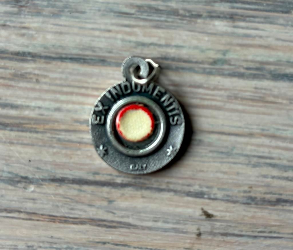 Medaille reliekje Sint Antonius, Verzamelen, Verzenden, Gebruikt, Overige typen, Christendom | Katholiek