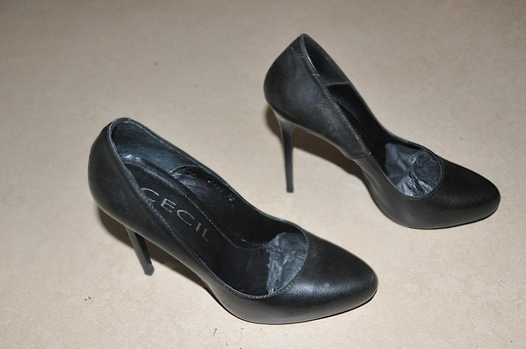 Zwarte plateau pumps - Cecil - maat 38, Pumps, Zwart, Ophalen of Verzenden, Zo goed als nieuw