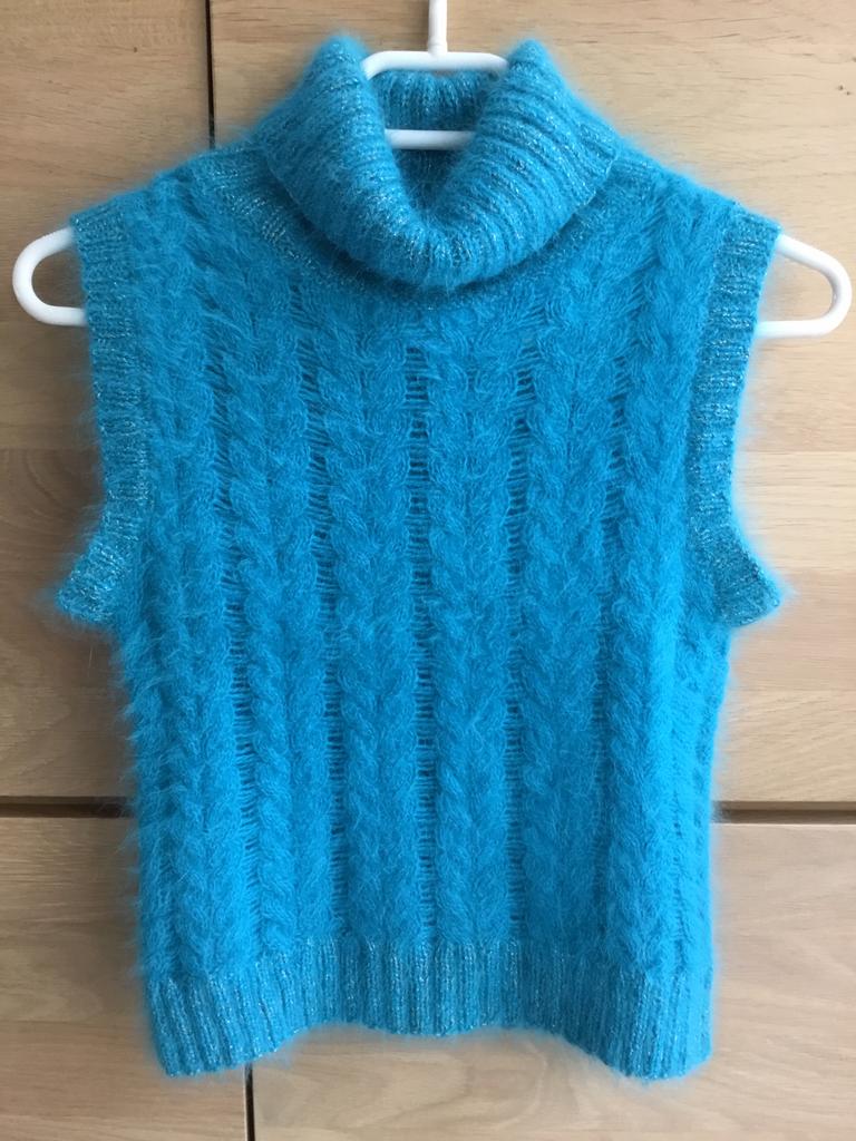 Handgebreide mouwloze trui, Ophalen of Verzenden, Zo goed als nieuw, Blauw