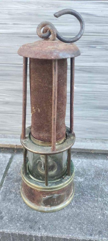 Lampe de mineur cornil a gilly, Enlèvement ou Envoi