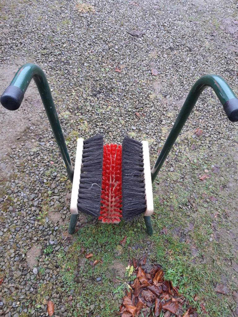 Brosse à chaussure sur pied neuve, Ophalen, Nieuw, Overige kleuren, Boots