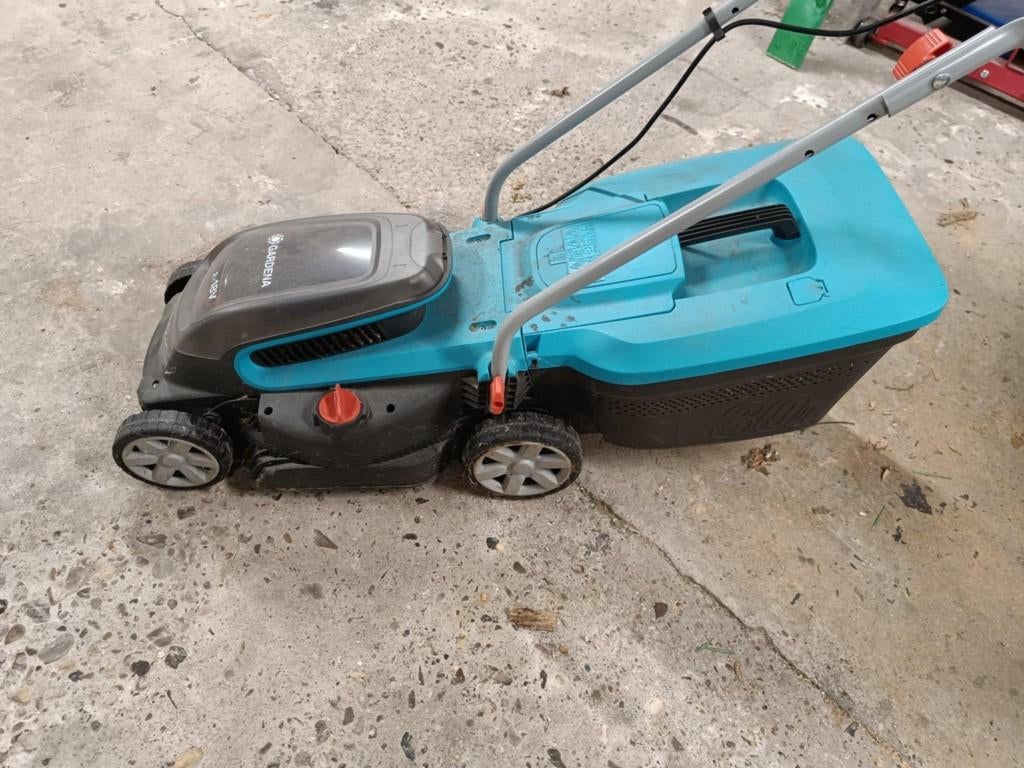 Gardena Accugrasmaaier, Ophalen, Cirkelmaaier, Gebruikt, Accu-grasmaaier