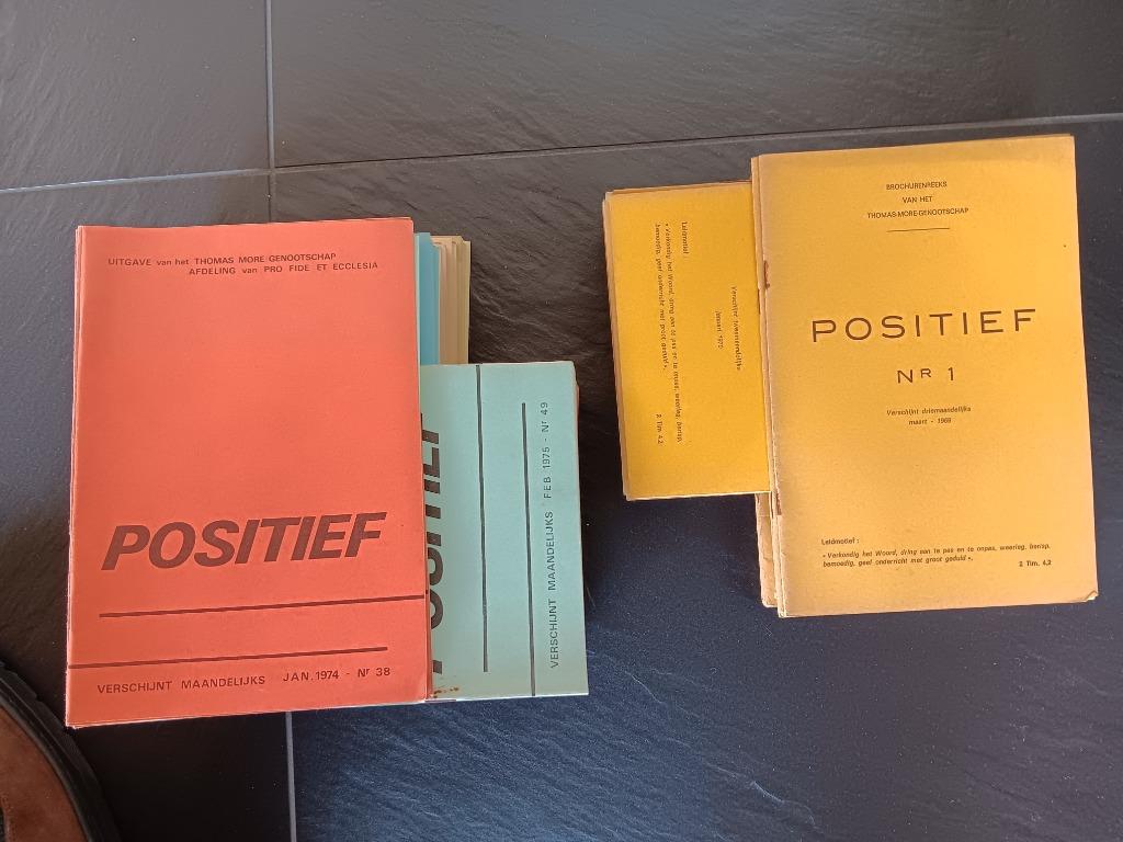 POSITIEF VELE TIJDSCHRIFTEN THOMAS MORE GENOOTSCHAP, Enlèvement, Comme neuf