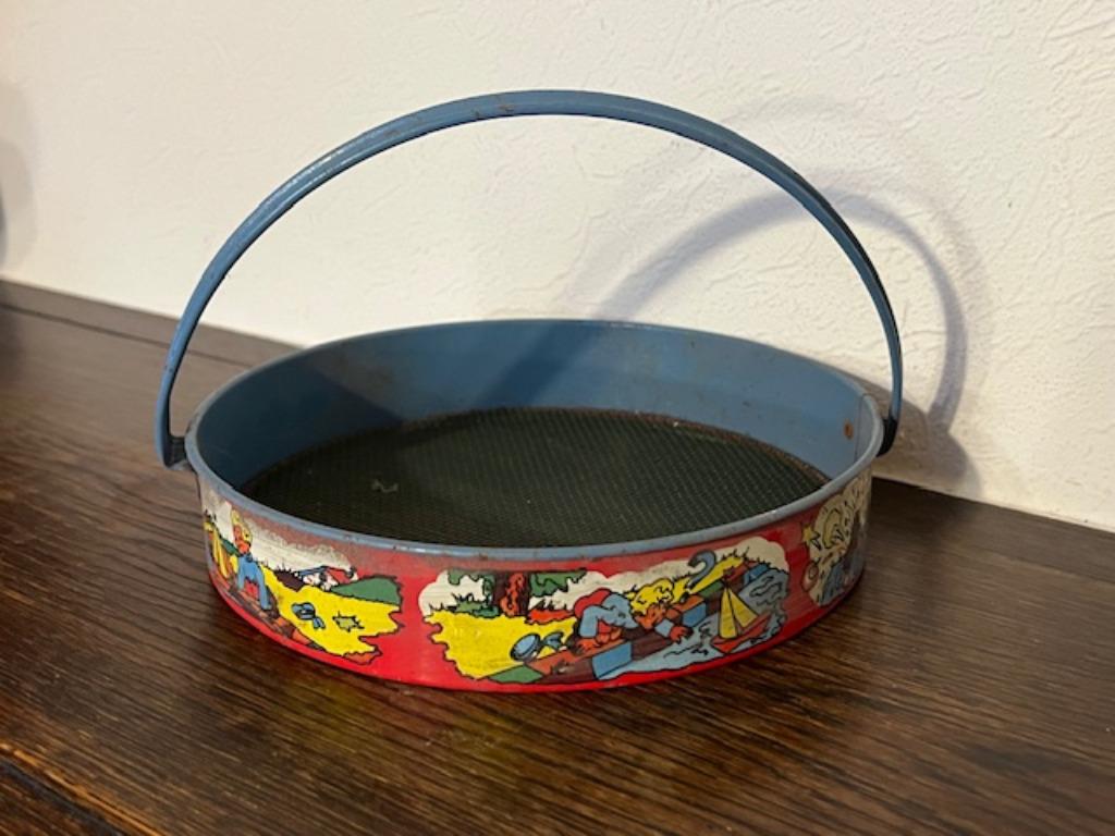 Vintage blikken standspeelgoed, zand zeef, Ophalen