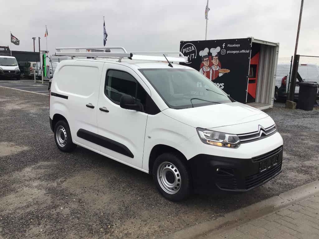citroen berlingo 100pk 2021 3plaatsen airco/navi/ 9950e ex, Stof, 4 cilinders, Citroën, Wit
