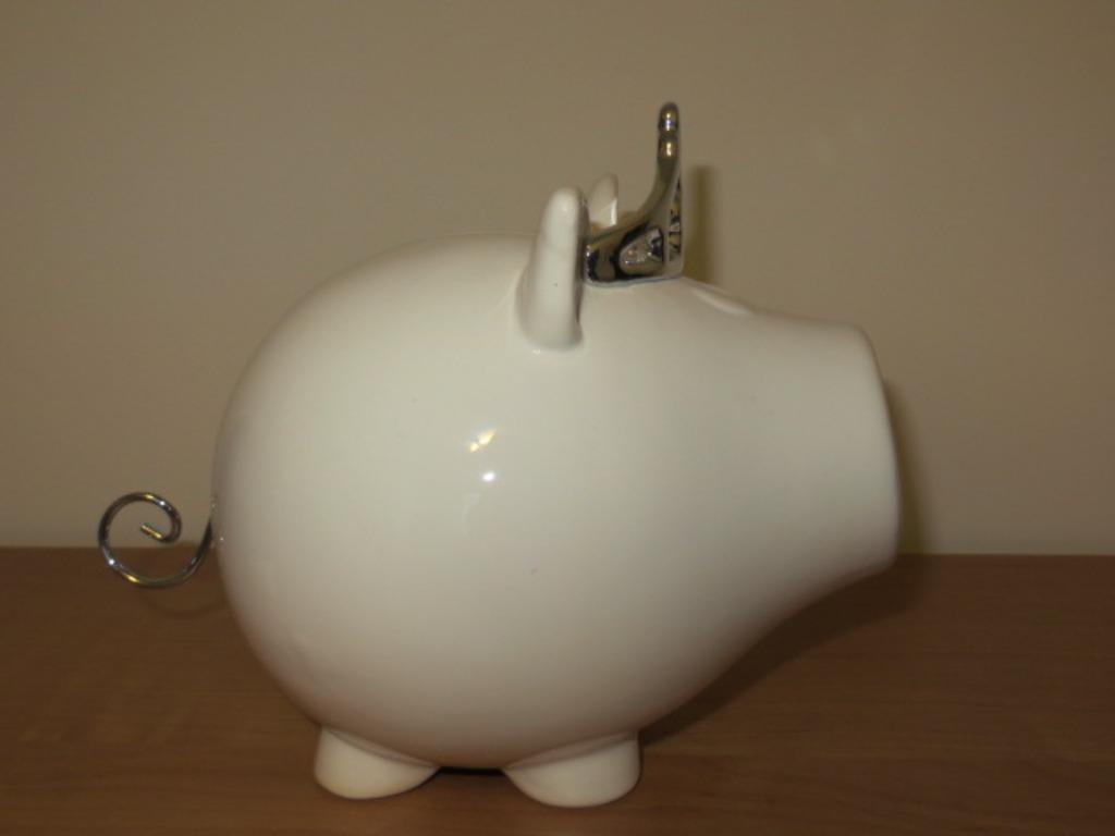 Spaarpot Salt & Pepper - S&P oink - Queen (koningin), Collections, Tirelires, Enlèvement, Comme neuf, Autres thèmes