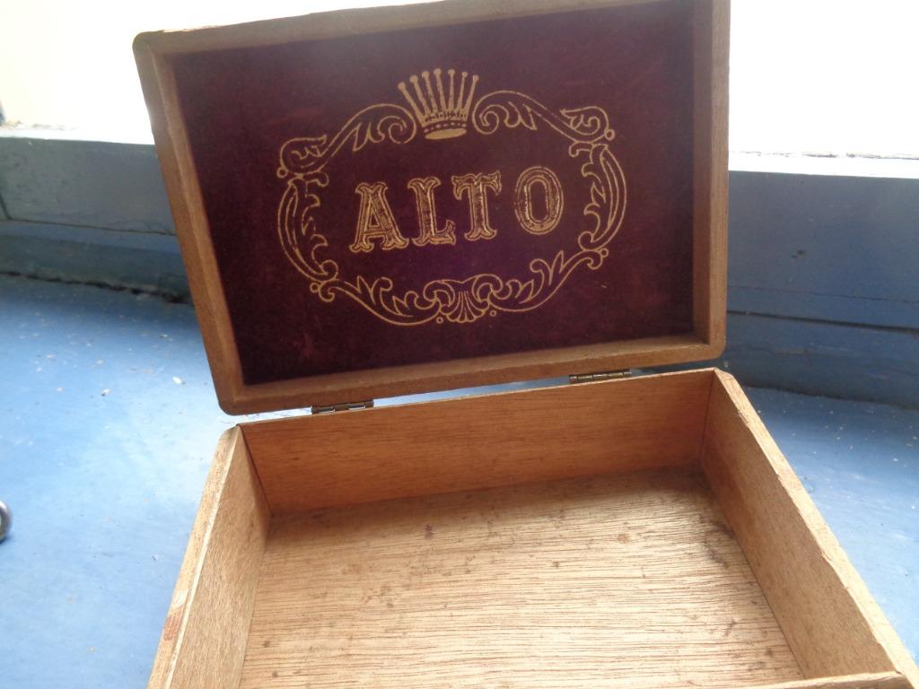 Coffret en bois de cigares  ALTO, Enlèvement ou Envoi, Utilisé, Boite à tabac ou Emballage