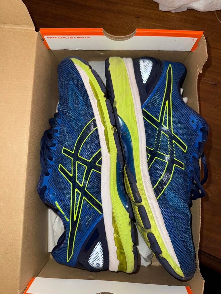 Chaussure asics, Enlèvement ou Envoi, Comme neuf
