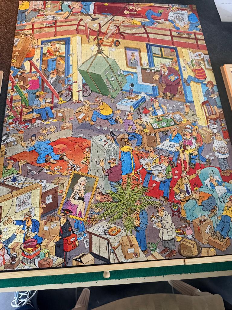 Puzzel Jan Van Haasteren - Moving Day - 950 stukjes, Ophalen of Verzenden, 500 t/m 1500 stukjes, Zo goed als nieuw, Legpuzzel
