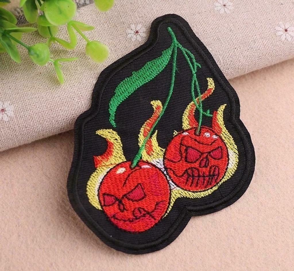 Patch biker - Cherry Skull - 90 x 120 mm, Motoren, Ophalen of Verzenden, Nieuw zonder kaartje, Overige typen
