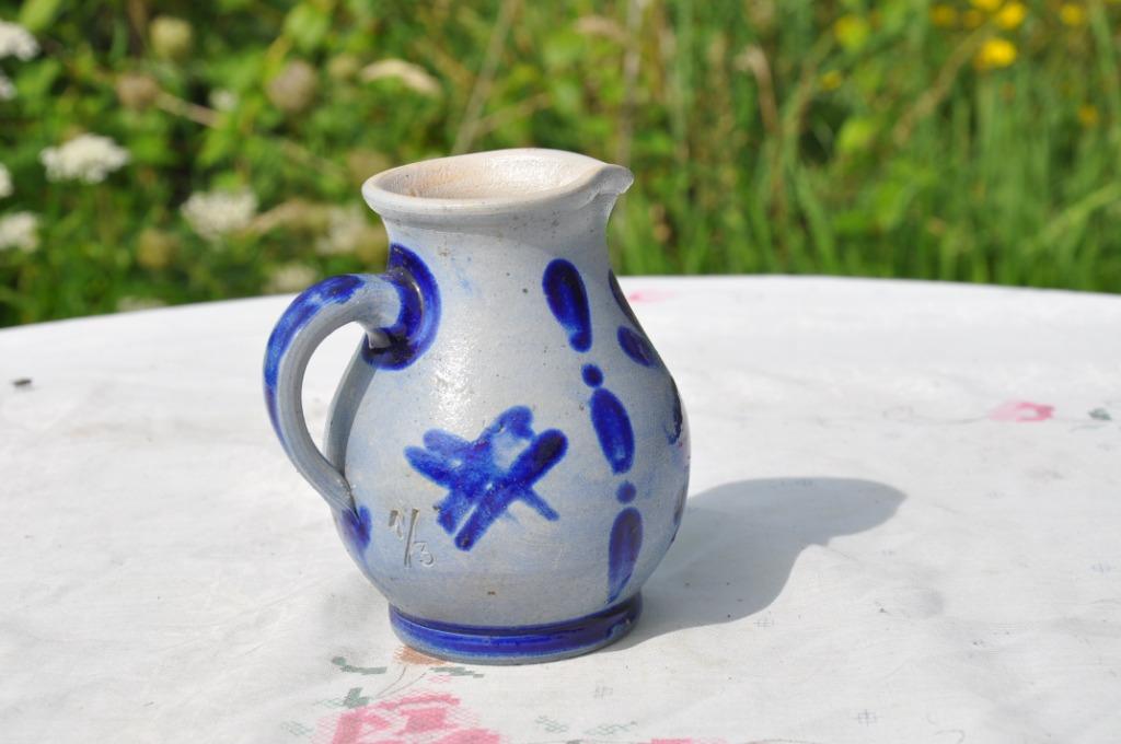 pot pichet au lait gres gris bleu 1/3 l, Antiquités & Art, Enlèvement ou Envoi
