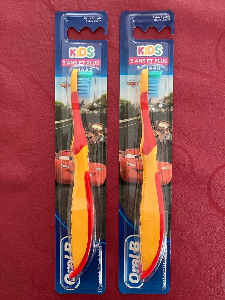 Nieuwe Oral-B kindertandenborstel 3+, Enlèvement ou Envoi, Neuf, Brosse à dents