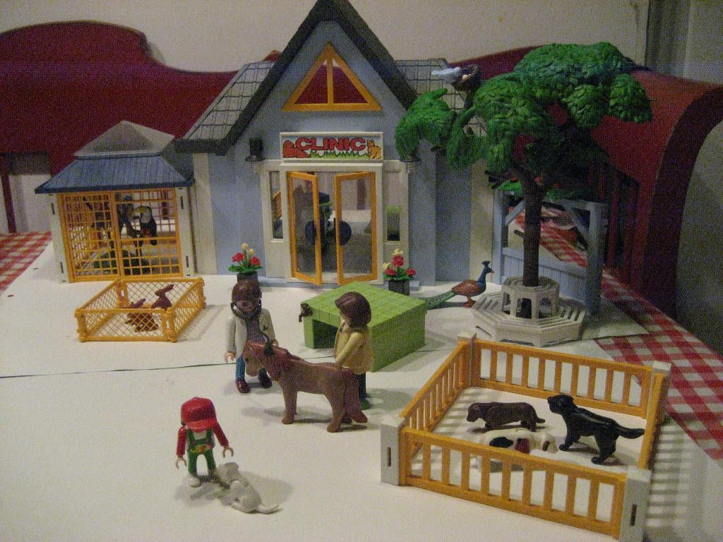 Playmobil dierenziekenhuis, Ophalen of Verzenden, Zo goed als nieuw, Complete set